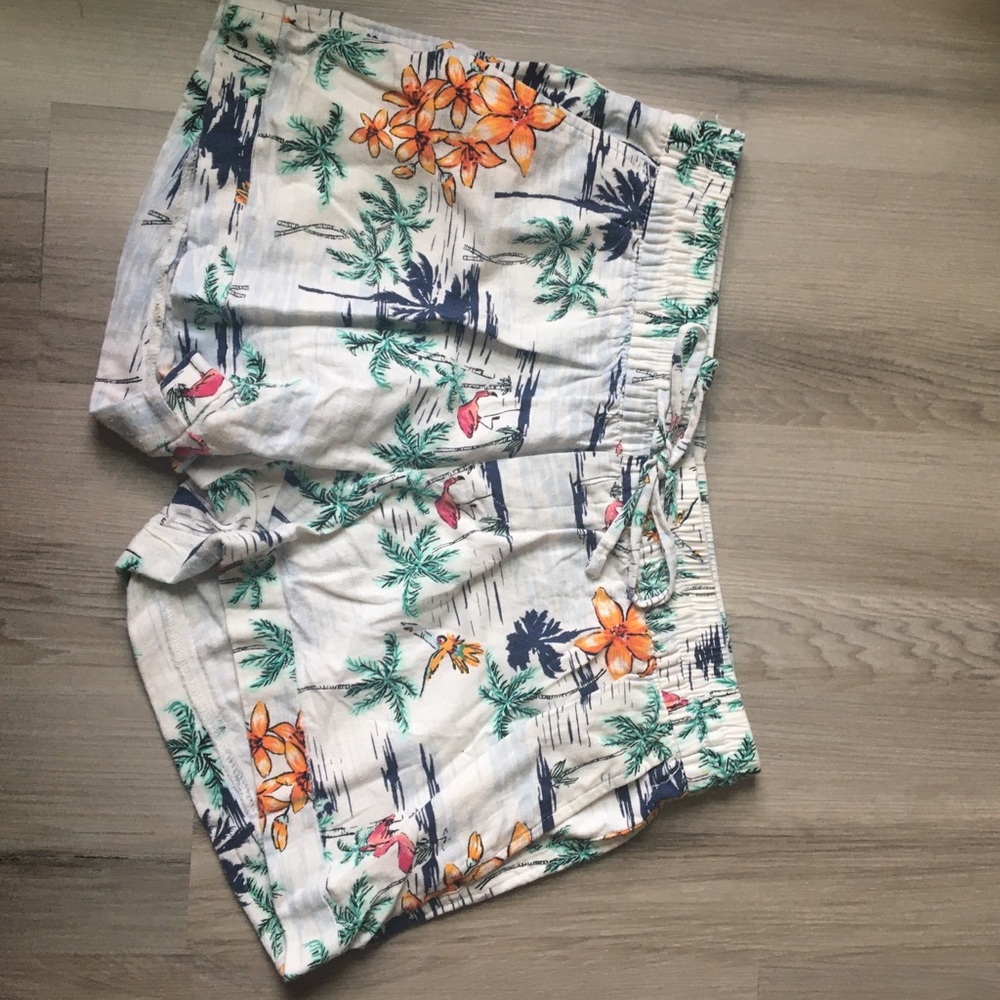 Tropical linen shorts